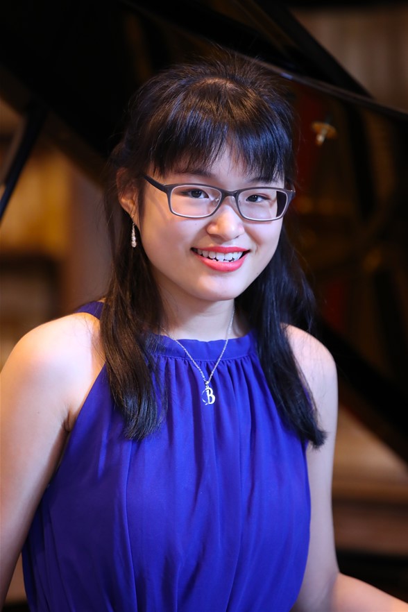 Bridget Yee, piano